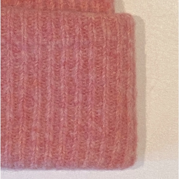 New Rag & Bone Superfine Merino Wool Pink Beanie Hat with Pom - Picture 13 of 15